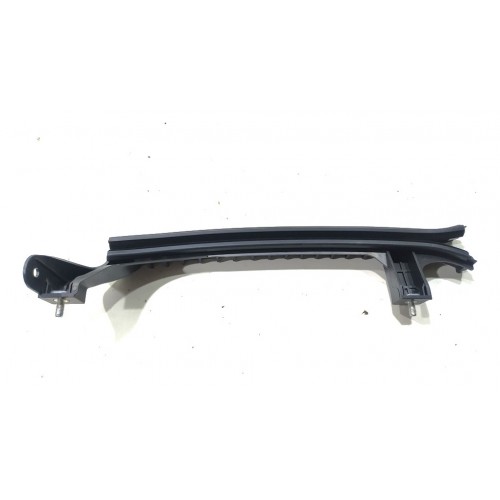 Canaleta Interna  Porta Diant Esq Fiat Fastback 2023 Turbo